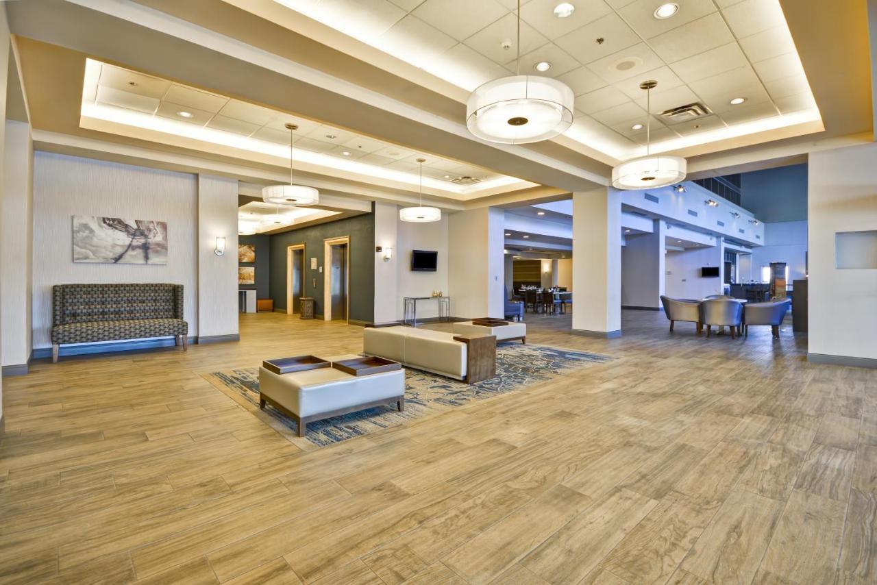 Crowne Plaza Tulsa Hotel Southern Hills Exterior photo